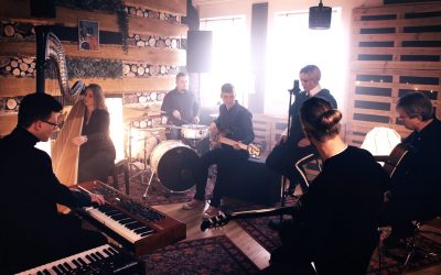 Honeybeast – Nyakamon az ünnep!